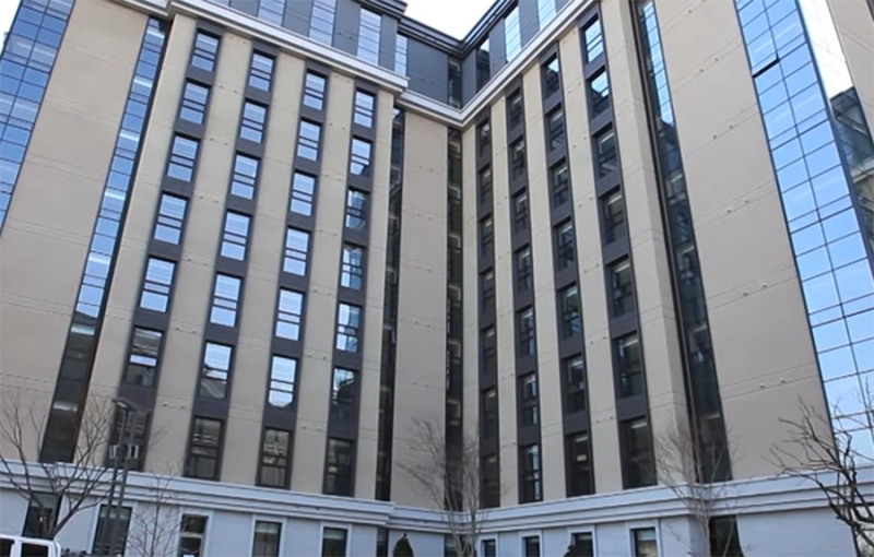 기숙사 건물 전경